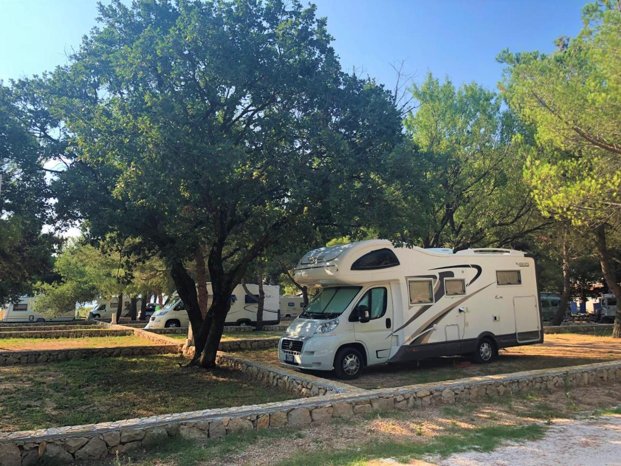 Camping Vransko Jezero - Crkvine Pakoštane Zewnętrze zdjęcie